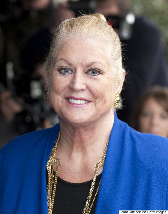 How tall is Kim Woodburn?